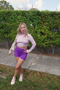 Alexandra Quintezz Blushes Would Blowjob While Outdoor Yoga Turns Passionate