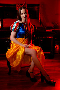 Bianca Beauchamp And Hazel Moore With Tight Natural Curves In Snow White XXX: A Porn Parody