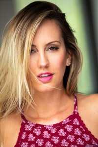 Sexy Model Brett Rossi