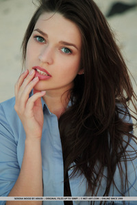 Serena Wood In Pazale