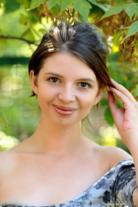 Simona Moves To The Garden Bench To Relax Naked In The Sunshine