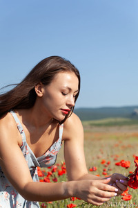 Sumiko Inviting The Sun To Kiss Her Lovely Big Breasts And Curvaceous Booty