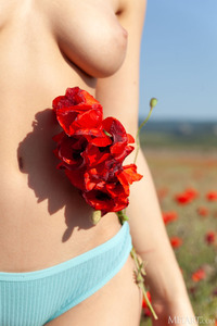 Sumiko Inviting The Sun To Kiss Her Lovely Big Breasts And Curvaceous Booty