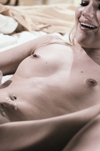 Kenna James Says That Want You Cumming Inside Of Me