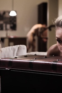 Kenzie Reeves And Carmen Caliente Tries To Fuck The Man As Hard As They Can