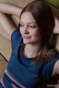 Maye Totally Naked Teen Brunette