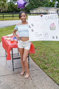 Alicia Reign Need Some Extra Money For School