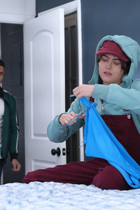 Selina Bentz Seduces Her Stepbrother With Tempting Looks And Intimate Play