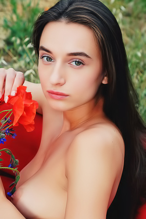 Gloria Sol With Petite Face And All-natural Body