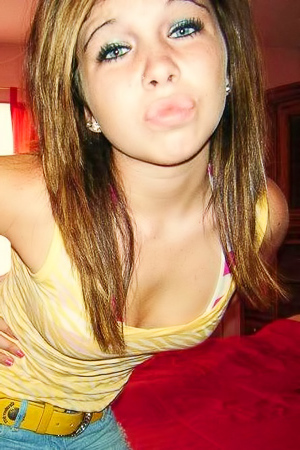 Wild punk amateur babe camwhoring