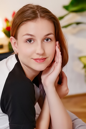 Isabele With Lovely Body At Your Leisure