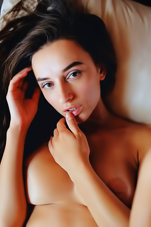 Gloria Sol In Intimate