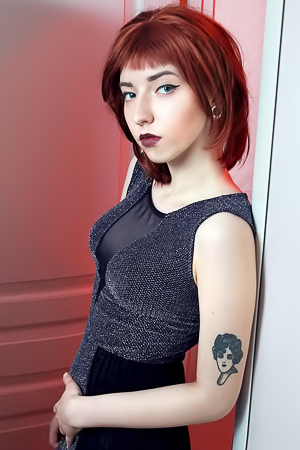 Gothic Glam Marianna - Show Girl