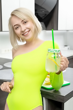 MetArt presents Bernie - Pop Of Lime