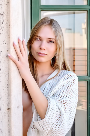 Luise Charming Blue-eyed Beauty Doesn’t Fight The Urge To Go Naked Outdoors