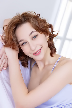 Curly Rea Ready Masturbating