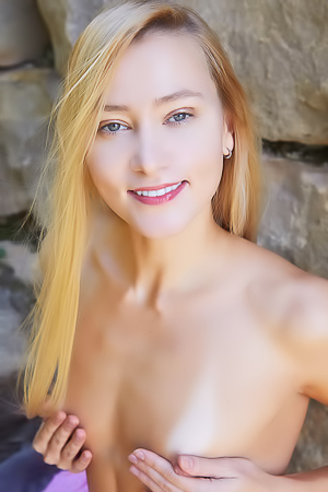 Ivi Rein Barely-there Pink Dress And Irresistible When She’s Naked