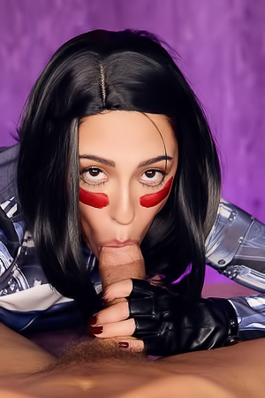 Selena Ivy As Alita