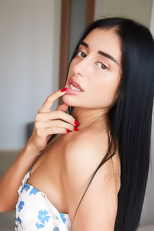 Ara Mix Exploring Every Inch Of Her Gorgeous Body