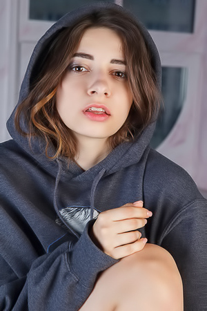 Elle Mira Naughty Babe