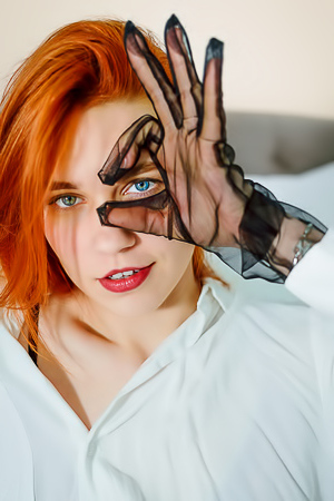 Ariel Dawn Seduces In A Chic Bedroom Ensemble, Showcasing Her Allure