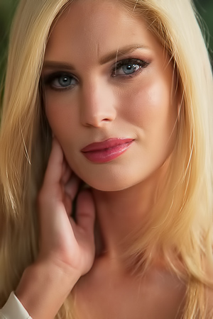 Candee Liciouss Organic Anticipation: Passion Slowly Unfolds
